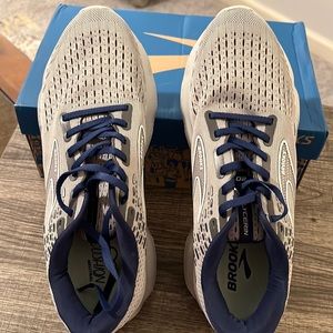 NIB Brooks Glycerin 20